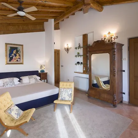 Villa Garbo Letojanni