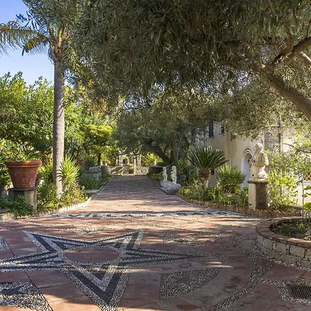 Garbo Villa